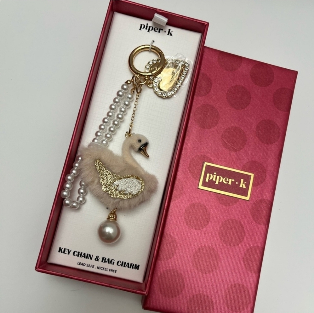 Piper K Beautiful Gold and White Swan Key Chain & Bag Charm